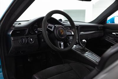 2019 Porsche 911 Carrera GTS   - Photo 28 - Costa Mesa, CA 92626