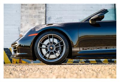 2023 Porsche 911 Targa 4 GTS   - Photo 7 - Rancho Cordova, CA 95742