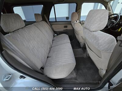 1998 Toyota 4Runner SR5 4dr SR5   - Photo 18 - Portland, OR 97211