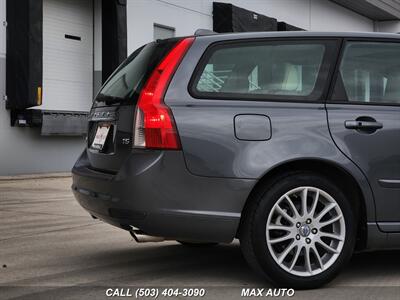 2011 Volvo V50 T5   - Photo 29 - Portland, OR 97211