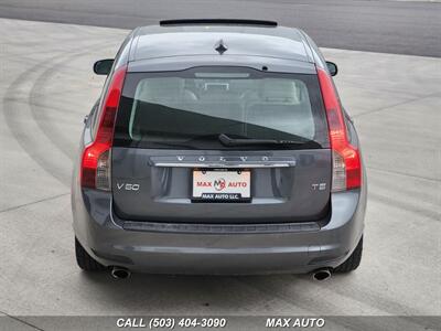 2011 Volvo V50 T5   - Photo 7 - Portland, OR 97211