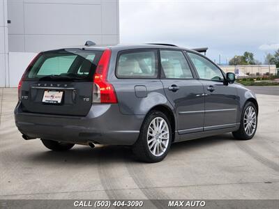 2011 Volvo V50 T5   - Photo 8 - Portland, OR 97211