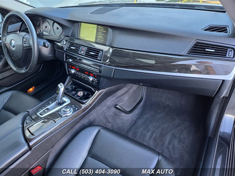 2013 BMW 528i xDrive  