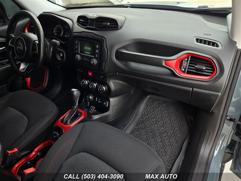 2015 Jeep Renegade Trailhawk  