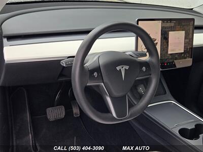 2022 Tesla Model Y Long Range   - Photo 13 - Portland, OR 97211