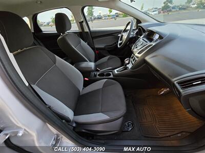 2013 Ford Focus SE   - Photo 20 - Portland, OR 97211