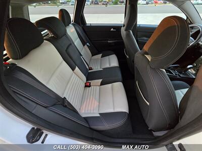 2011 Volvo V50 T5 R-Design   - Photo 17 - Portland, OR 97211