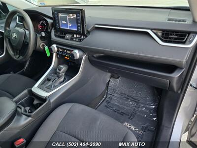 2019 Toyota RAV4 LE   - Photo 2 - Portland, OR 97211