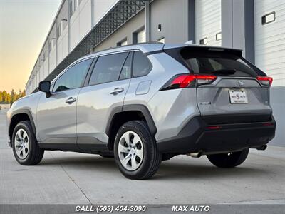 2019 Toyota RAV4 LE   - Photo 6 - Portland, OR 97211