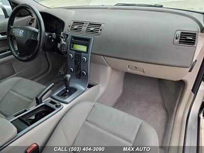 2009 Volvo C30 T5   - Photo 2 - Portland, OR 97211