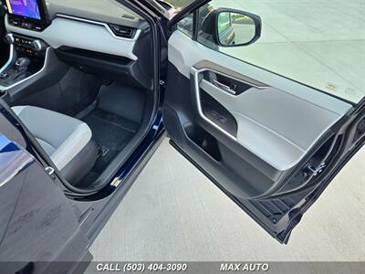 2024 Toyota RAV4 EV XLE Premium   - Photo 18 - Portland, OR 97211