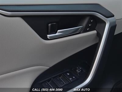 2024 Toyota RAV4 EV XLE Premium   - Photo 32 - Portland, OR 97211