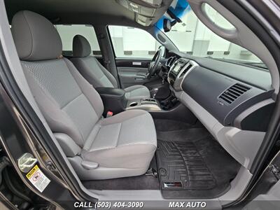 2013 Toyota Tacoma V6   - Photo 16 - Portland, OR 97211