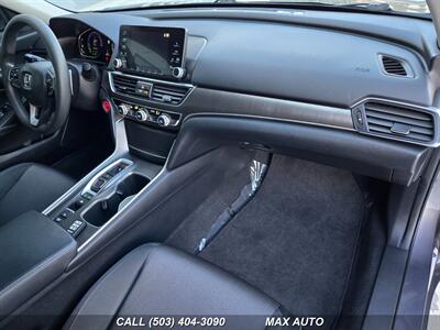 2018 Honda Accord Hybrid   - Photo 2 - Portland, OR 97211