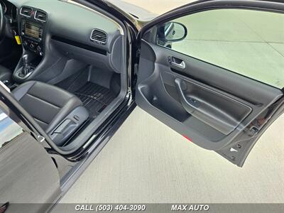 2014 Volkswagen Jetta SportWagen TDI   - Photo 18 - Portland, OR 97211