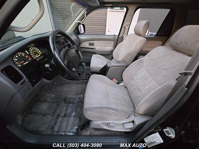 2002 Toyota 4Runner SR5   - Photo 11 - Portland, OR 97211