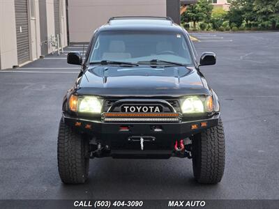 2002 Toyota 4Runner SR5   - Photo 3 - Portland, OR 97211