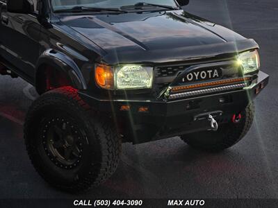 2002 Toyota 4Runner SR5   - Photo 32 - Portland, OR 97211