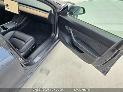 2021 Tesla Model 3 Long Range   - Photo 19 - Portland, OR 97211