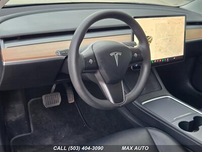 2021 Tesla Model 3 Long Range   - Photo 14 - Portland, OR 97211