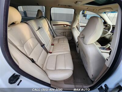 2010 Volvo XC70 3.2   - Photo 17 - Portland, OR 97211