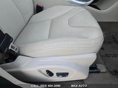 2012 Volvo XC60 T6 AWD   - Photo 23 - Portland, OR 97211