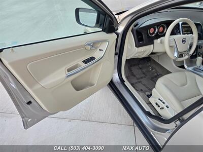 2012 Volvo XC60 T6 AWD   - Photo 10 - Portland, OR 97211