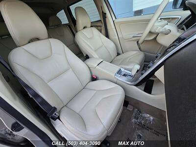 2012 Volvo XC60 T6 AWD   - Photo 22 - Portland, OR 97211