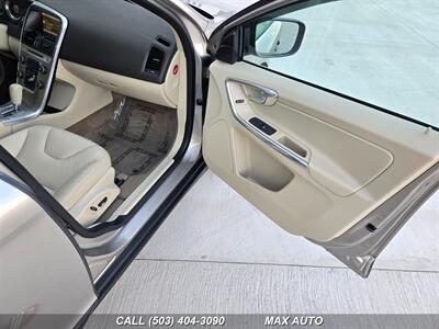 2012 Volvo XC60 T6 AWD   - Photo 20 - Portland, OR 97211