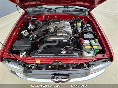1998 Toyota 4Runner SR5 4dr   - Photo 32 - Portland, OR 97211