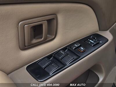 1998 Toyota 4Runner SR5 4dr   - Photo 30 - Portland, OR 97211