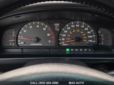 2001 Toyota 4Runner SR5   - Photo 26 - Portland, OR 97211