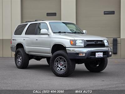 2001 Toyota 4Runner SR5   - Photo 1 - Portland, OR 97211