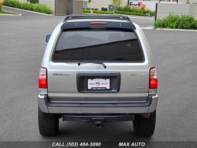 2001 Toyota 4Runner SR5   - Photo 7 - Portland, OR 97211