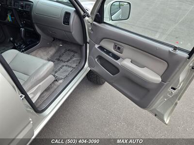 2001 Toyota 4Runner SR5   - Photo 20 - Portland, OR 97211