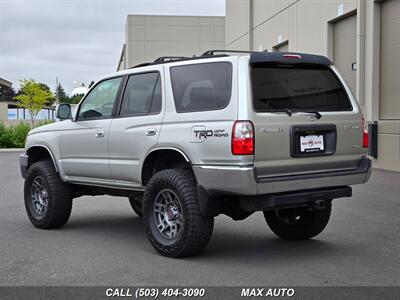 2001 Toyota 4Runner SR5   - Photo 6 - Portland, OR 97211