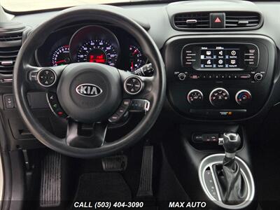 2017 Kia Soul   - Photo 25 - Portland, OR 97211