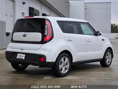 2017 Kia Soul   - Photo 8 - Portland, OR 97211