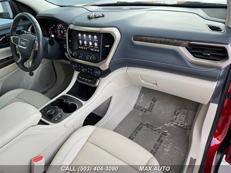 2021 GMC Acadia Denali  