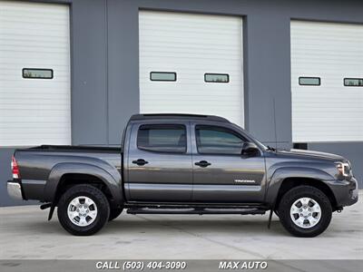 2015 Toyota Tacoma V6   - Photo 9 - Portland, OR 97211