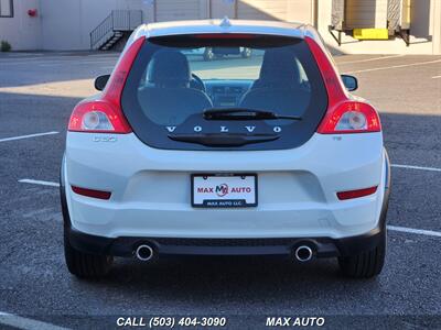 2011 Volvo C30 T5   - Photo 7 - Portland, OR 97211