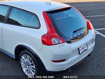 2011 Volvo C30 T5   - Photo 28 - Portland, OR 97211