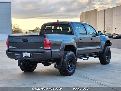 2015 Toyota Tacoma V6   - Photo 9 - Portland, OR 97211