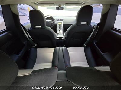 2011 Volvo C30 T5   - Photo 15 - Portland, OR 97211