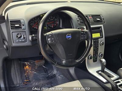 2011 Volvo C30 T5   - Photo 11 - Portland, OR 97211