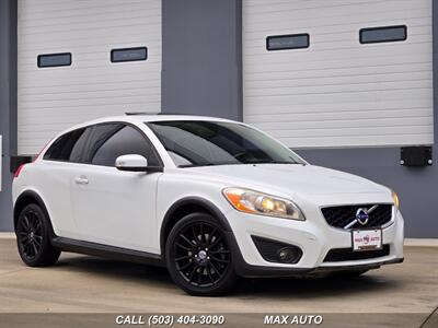 2011 Volvo C30 T5   - Photo 1 - Portland, OR 97211