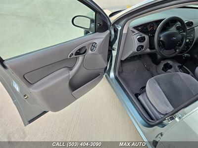 2003 Ford Focus SE Comfort   - Photo 10 - Portland, OR 97211