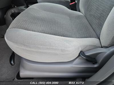 2003 Ford Focus SE Comfort   - Photo 13 - Portland, OR 97211