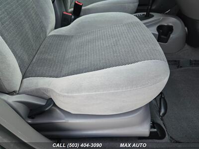 2003 Ford Focus SE Comfort   - Photo 21 - Portland, OR 97211
