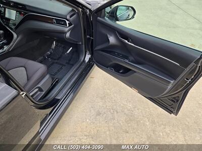 2018 Toyota Camry LE   - Photo 18 - Portland, OR 97211